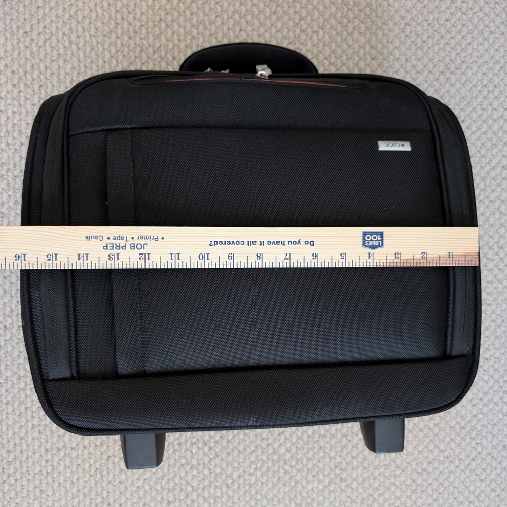 SOLO New York 16" Rolling Underseat Business Suitcase Laptop Carry On Luggage - Picture 12 of 16